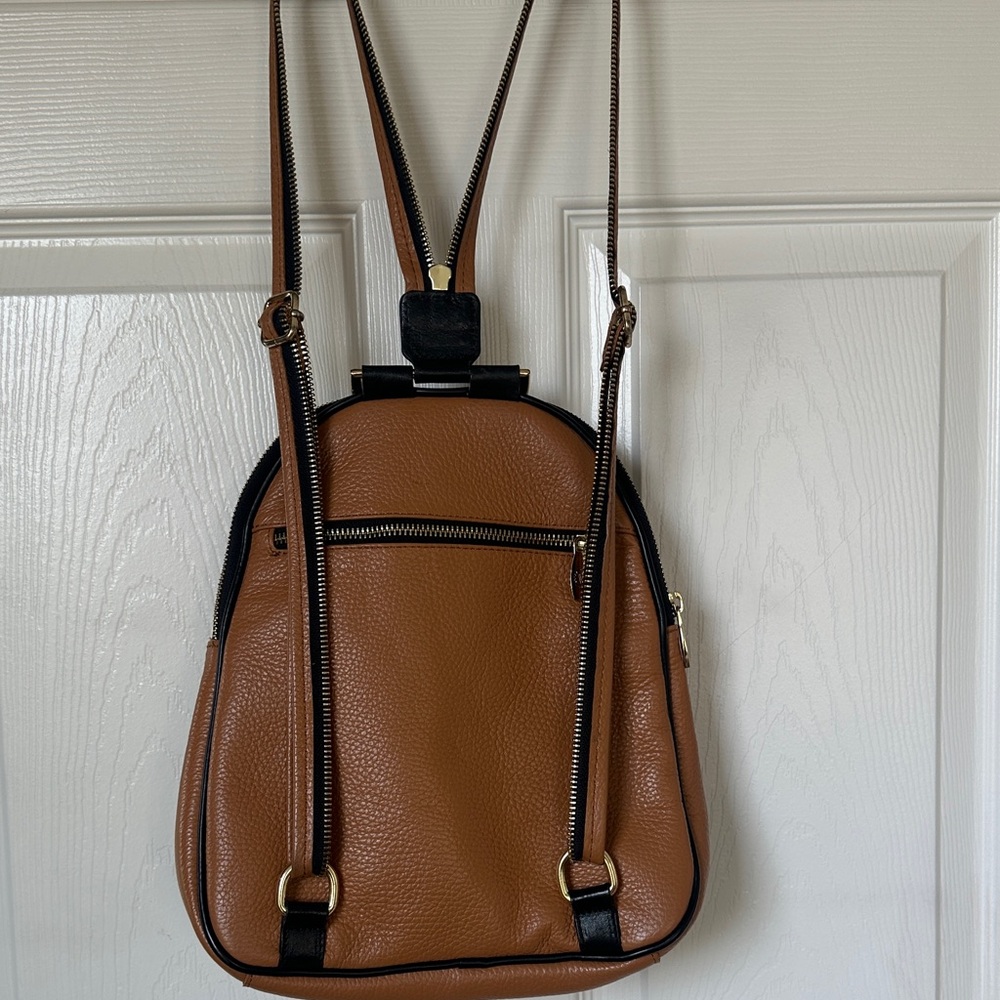 Valentina Leather Crossbody Sling Bag - Classic Travel Carry - Picture 9 of 9